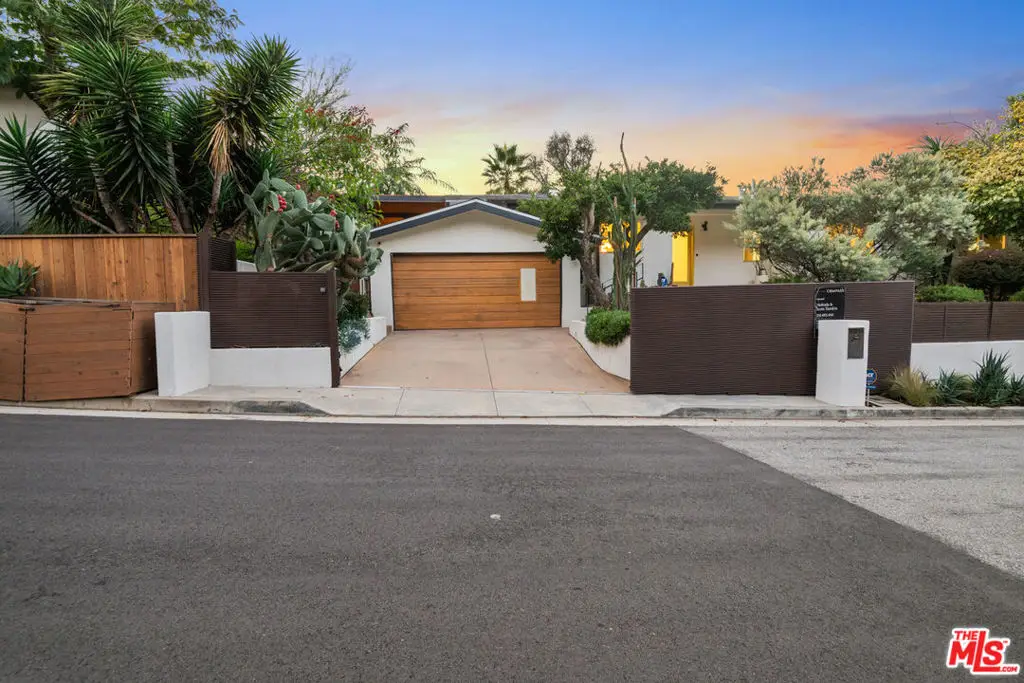 6570 Lakeridge Road, Los Angeles, CA 90068 - #1