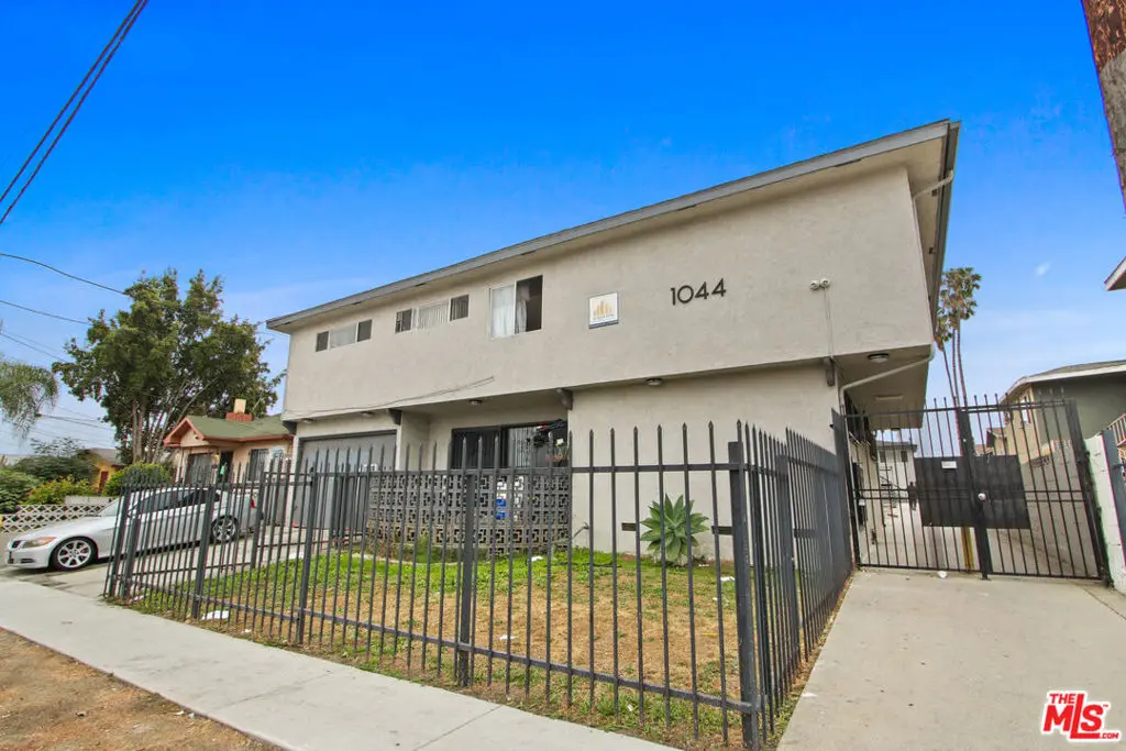 1044 W 110th Street, Los Angeles, CA 90044 - #1