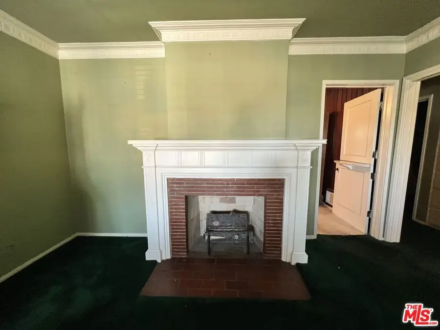 5127 Valley Ridge Avenue, View Park Windsor Hills, CA 90043 - #3