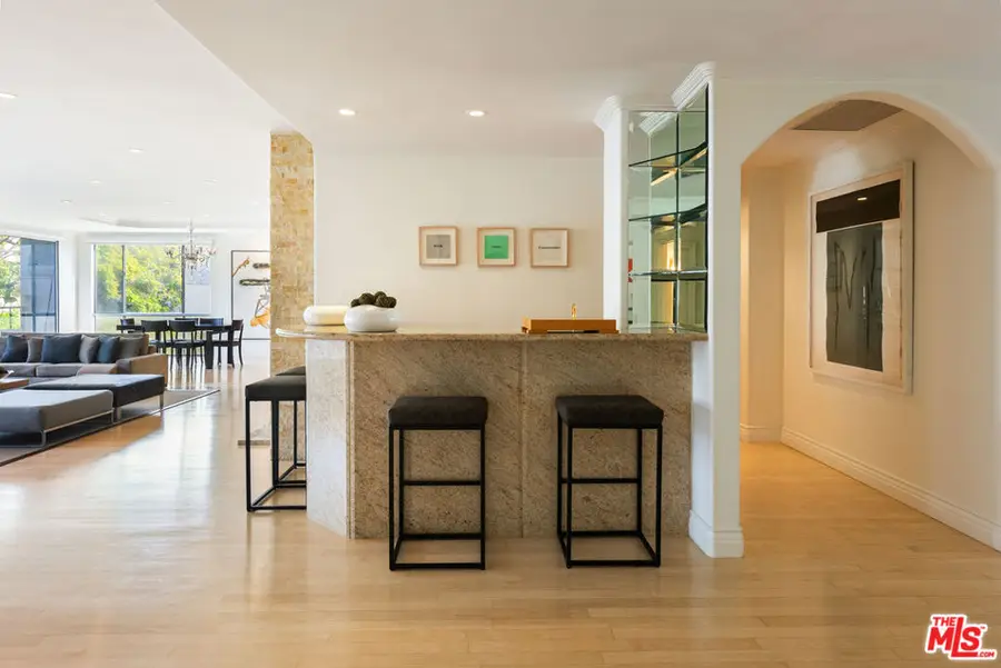 339 N Palm Drive #202, Beverly Hills, CA 90210 - #2