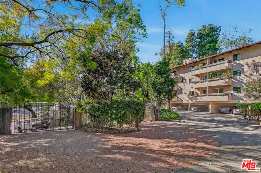 2700 Cahuenga Boulevard #E. 4220, Los Angeles, CA 90068 - #3