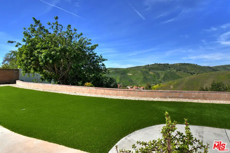 26065 Farmfield Road, Calabasas, CA 91302 - #2