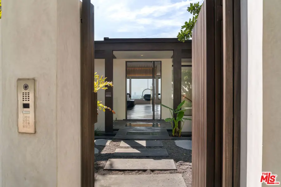 6918 Oporto Drive, Los Angeles, CA 90068 - #2