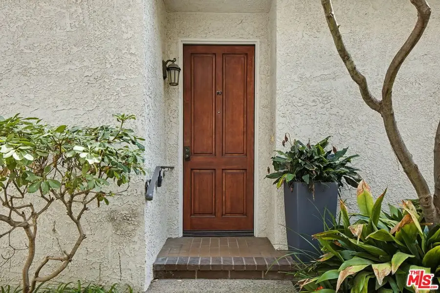 1037 16th Street #10, Santa Monica, CA 90403 - #3