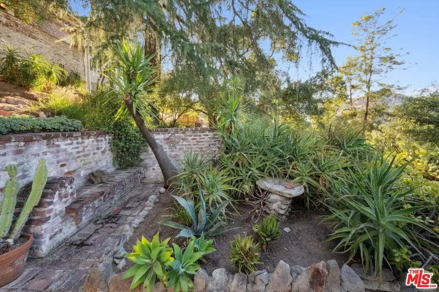 8420 La Tuna Canyon Road, Sun Valley, CA 91352 - #3