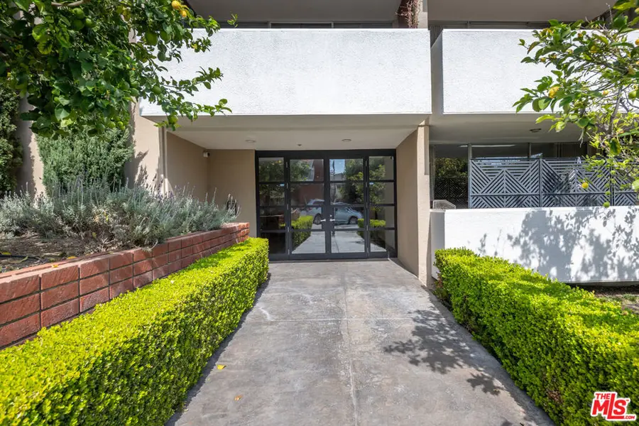 10633 Kinnard Avenue #14, Los Angeles, CA 90024 - #3