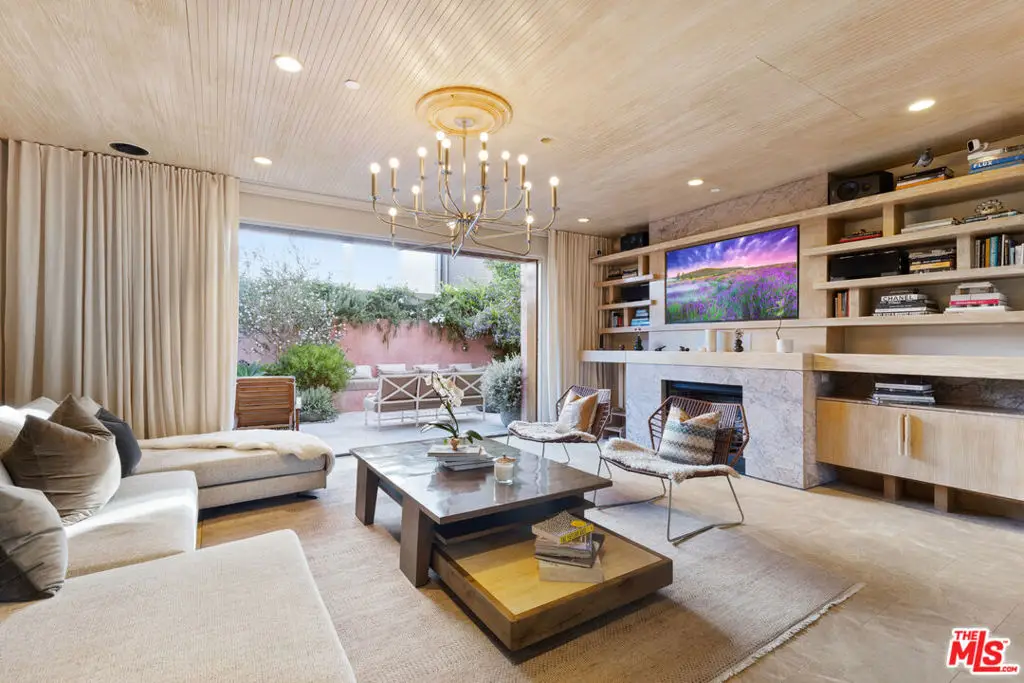 812 Brooks Avenue, Venice, CA 90291 - #1