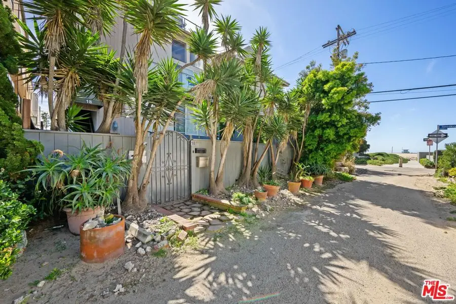 18 Privateer Street #3, Marina Del Rey, CA 90292 - #2
