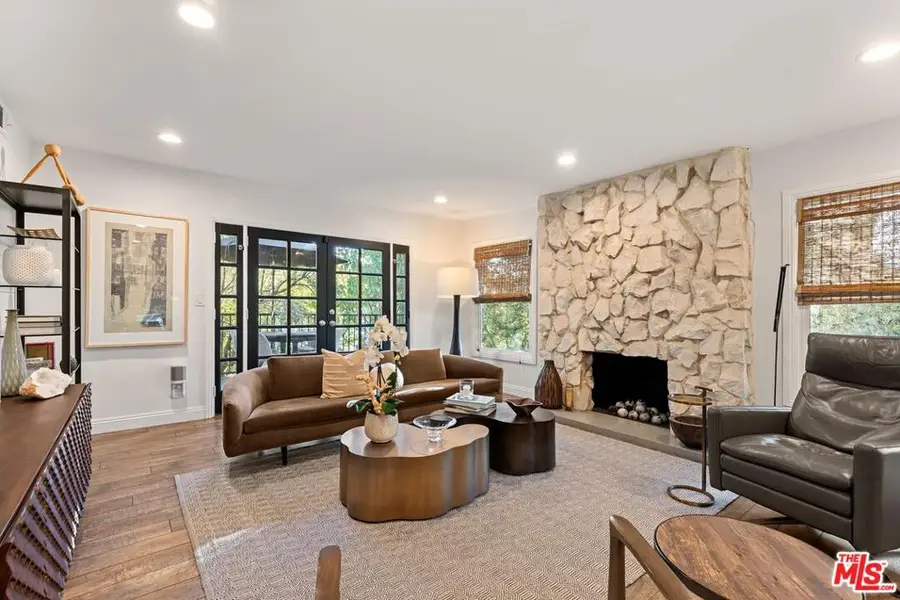 5117 Lubao Avenue, Woodland Hills, CA 91364 - #3