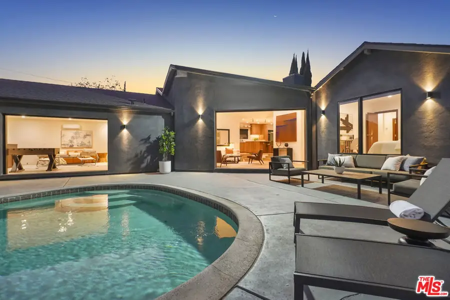 11642 Hartsook Street, Valley Village, CA 91601 - #3