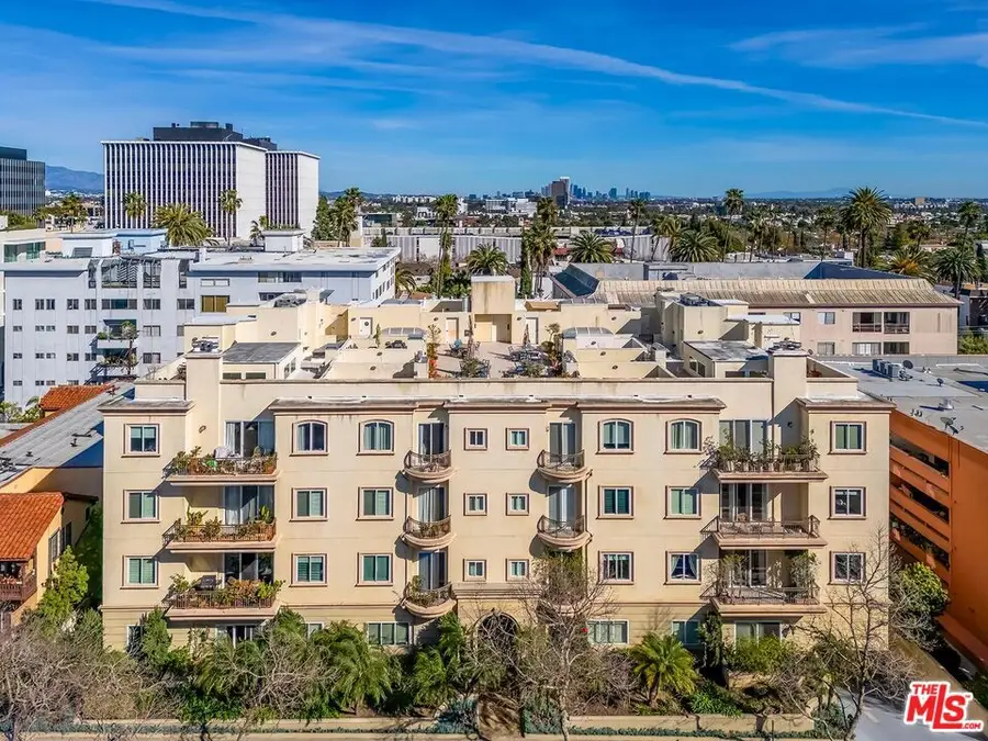 132 S Maple Drive #101, Beverly Hills, CA 90212 - #3