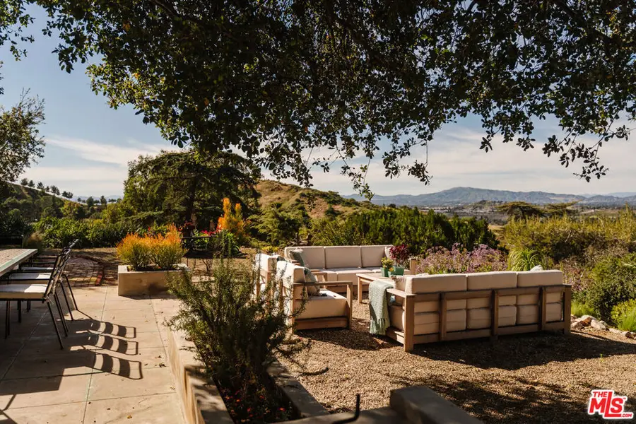 9550 Wheatland Avenue, Sunland, CA 91040 - #3