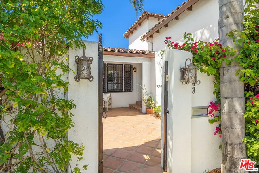 1663 S Genesee Avenue, Los Angeles, CA 90019 - #2