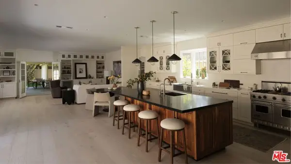 632 S Arden Boulevard, Los Angeles, CA 90005