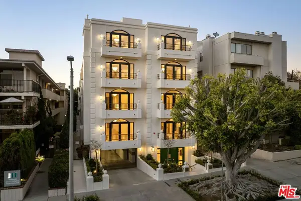 11923 Gorham Avenue #101, Los Angeles, CA 90049