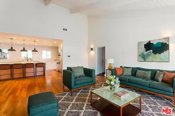 23721 Mariano Street, Woodland Hills, CA 91367