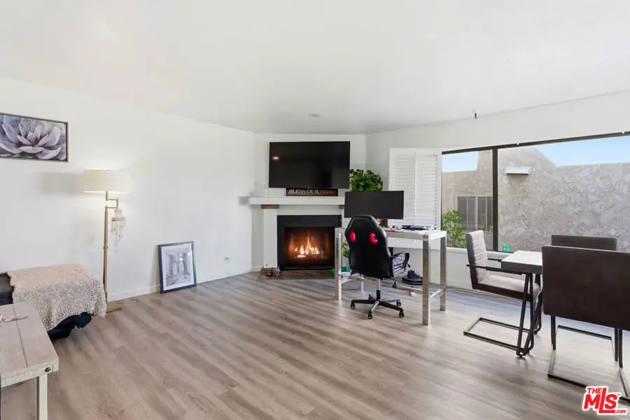 4551 Kester Avenue #1, Sherman Oaks, CA 91403 - #3