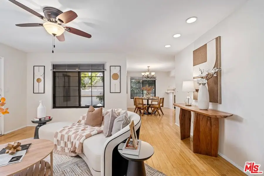 102 N Sweetzer Avenue #106, Los Angeles, CA 90048 - #3