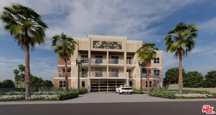 211 E Olive Avenue, Redlands, CA 92373 - #2