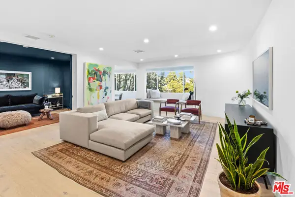 930 California Avenue #301, Santa Monica, CA 90403