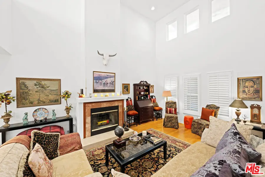 1043 11th Street #3, Santa Monica, CA 90403 - #2