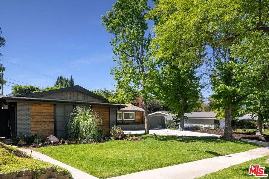 20756 Clarendon Street, Woodland Hills, CA 91367 - #3