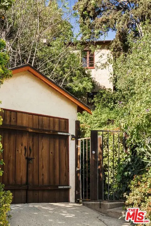 654 Frontenac Avenue, Los Angeles, CA 90065