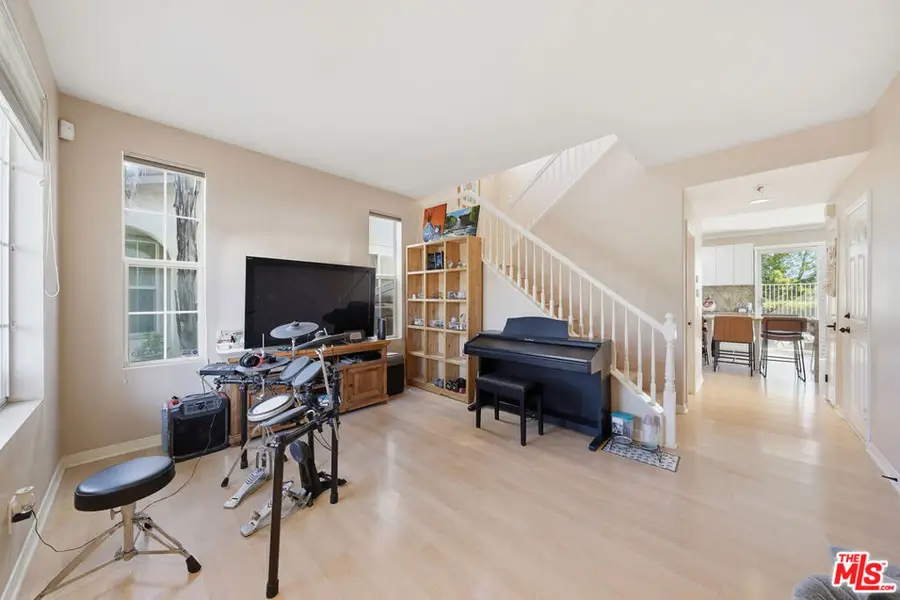 27940 Agapanthus Lane, Valencia, CA 91354 - #3
