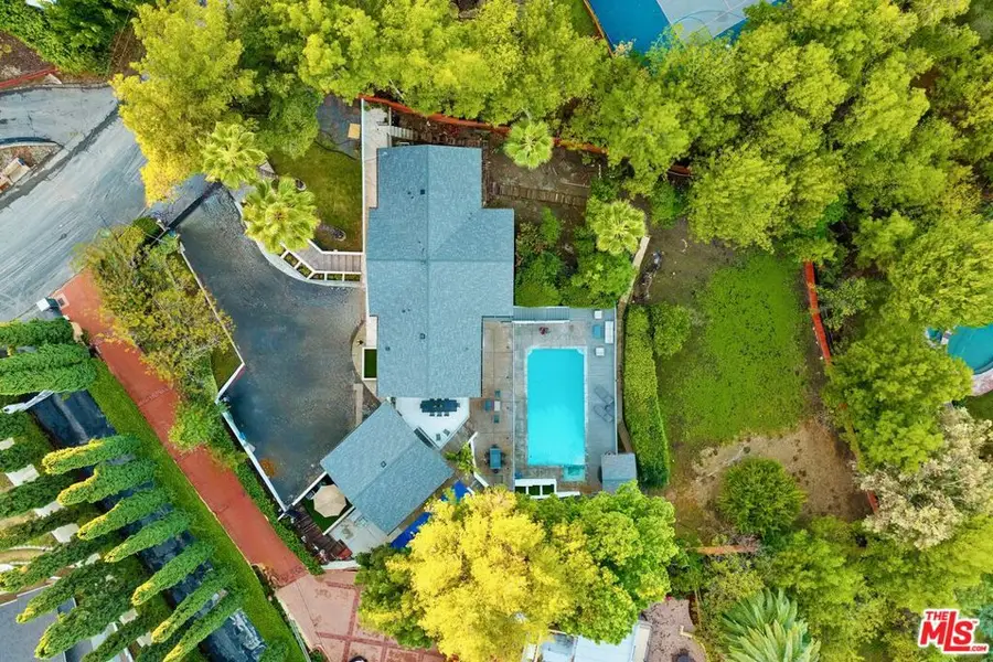 4854 Brewster Drive, Tarzana, CA 91356 - #2