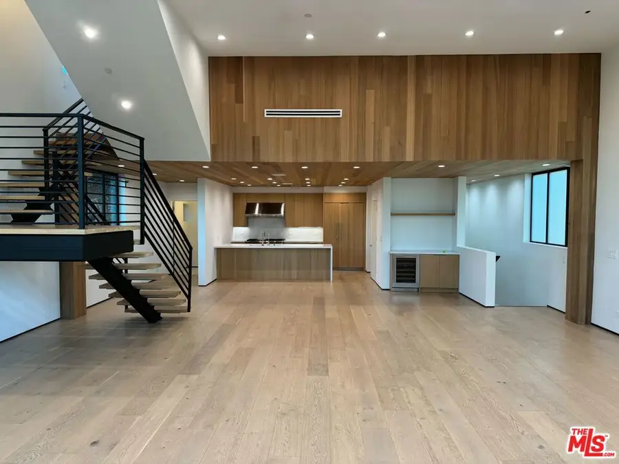 611 Broadway Street, Venice, CA 90291 - #2