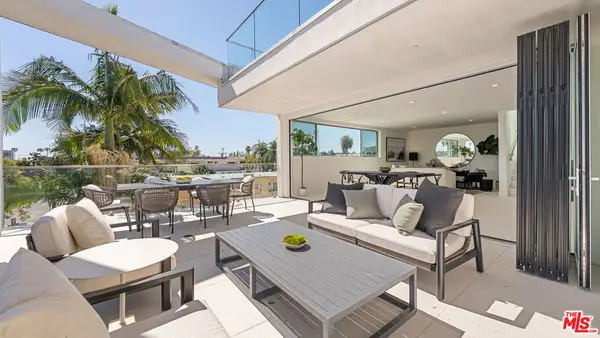 621 N Kings Road #3, West Hollywood, CA 90048