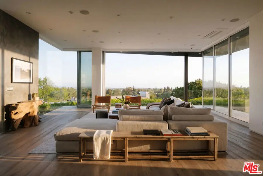 701 Rochedale Way, Los Angeles, CA 90049 - #2