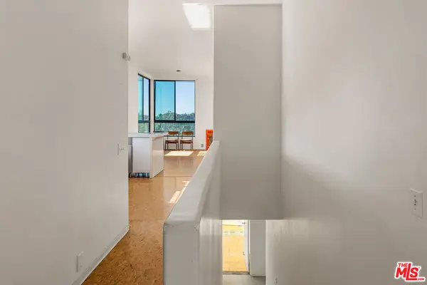 1740 Kilbourn Street, Los Angeles, CA 90065