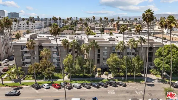 345 S Alexandria Avenue #304, Los Angeles, CA 90020