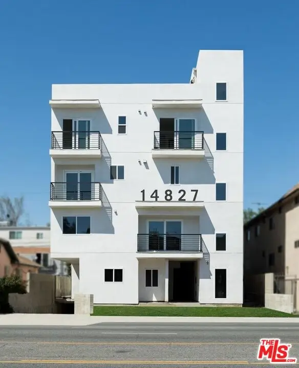 14827 Victory Boulevard, Van Nuys, CA 91411 - #1