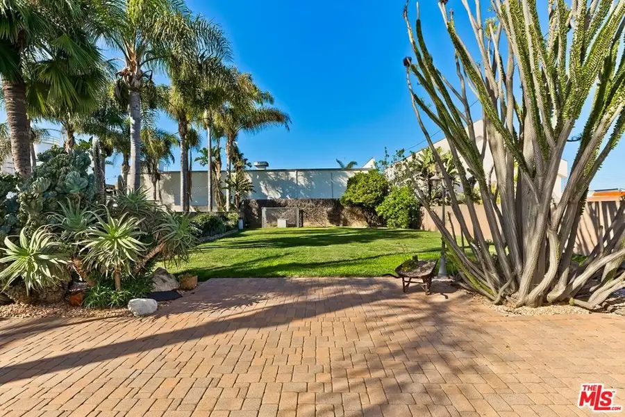 1657 E 218th Street, Carson, CA 90745 - #2