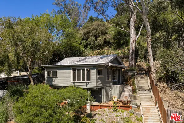 2109 Prospect Trail, Los Angeles, CA 90046