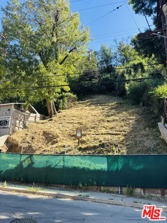 408 Museum Drive, Los Angeles, CA 90065