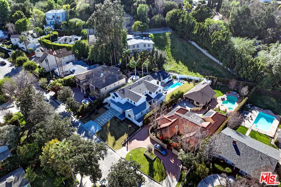 4241 Woodcliff Road, Sherman Oaks, CA 91403 - #3