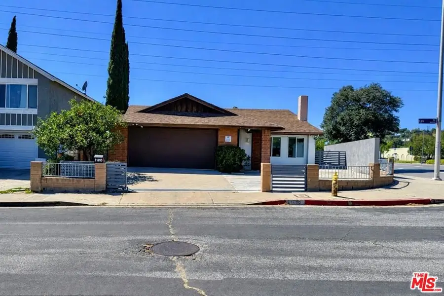 11493 Lev Avenue, San Fernando, CA 91345 - #3