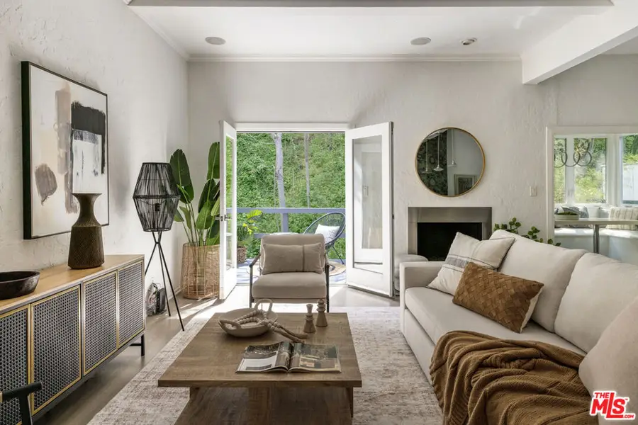 8326 Kirkwood Drive, Los Angeles, CA 90046 - #2