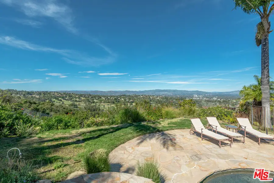 3843 Rock Hampton Drive, Tarzana, CA 91356 - #2