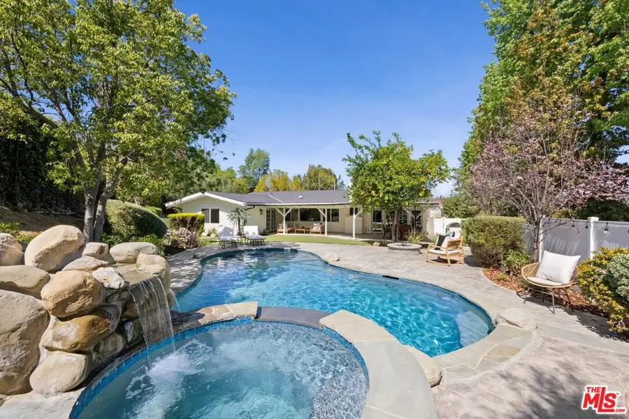 24364 Crestlawn Street, Woodland Hills, CA 91367 - #2