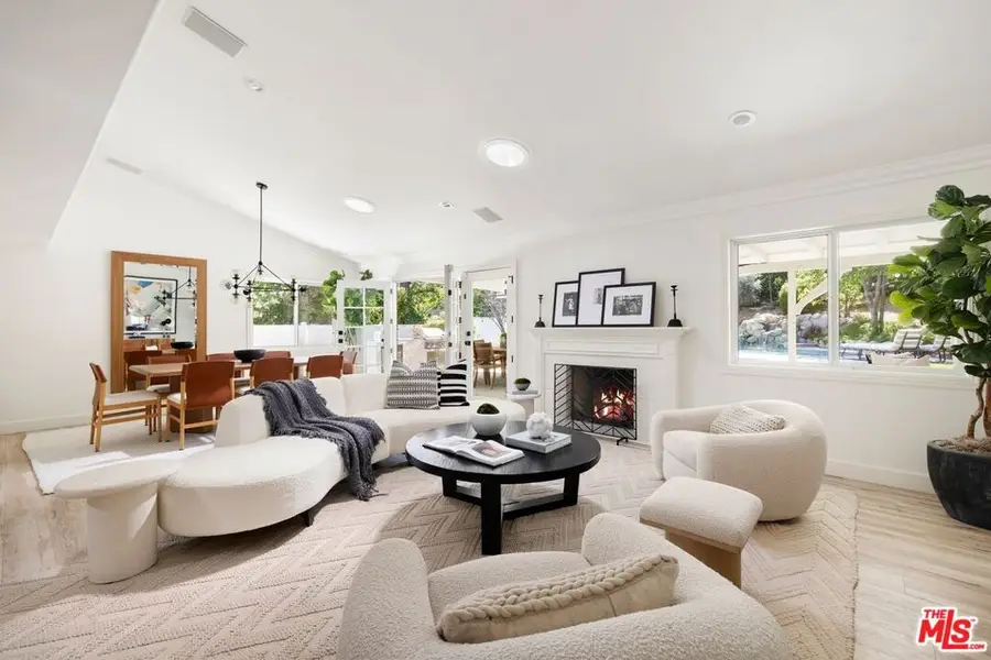 24364 Crestlawn Street, Woodland Hills, CA 91367 - #3