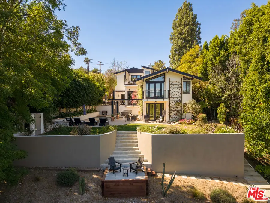 16820 Oak View Drive, Encino, CA 91436 - #3