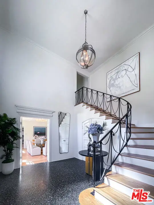 712 Walden Drive, Beverly Hills, CA 90210 - #2