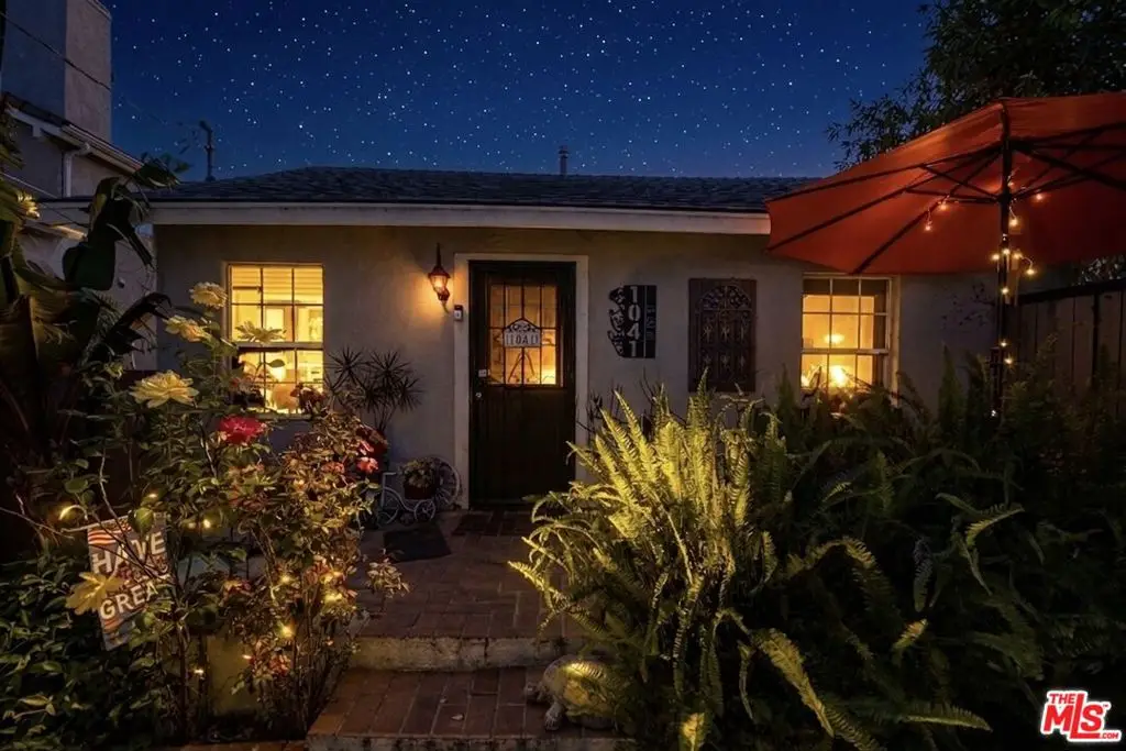 1041 W 1st Street, San Pedro, CA 90731 - #1