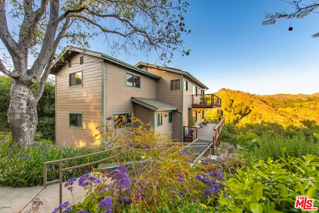 19818 Valley View Drive, Topanga, CA 90290 - #1