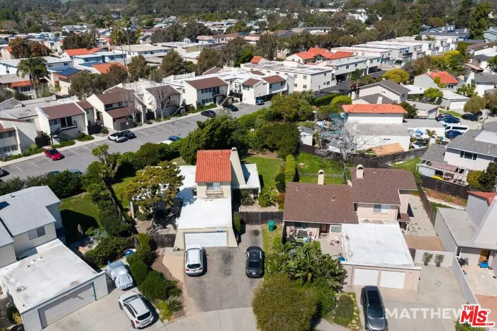 7392 Freeman Place, Goleta, CA 93117 - #1
