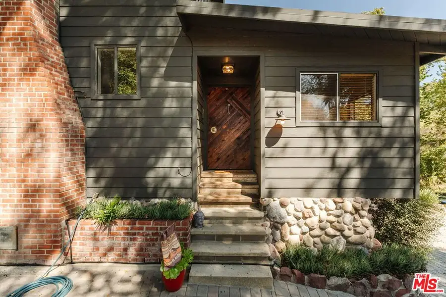 1385 Oakwood Drive, Topanga, CA 90290 - #3